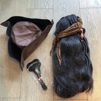 Piratenhut mit Haaren braun Kunstleder Dreispitz mit Peruecke
