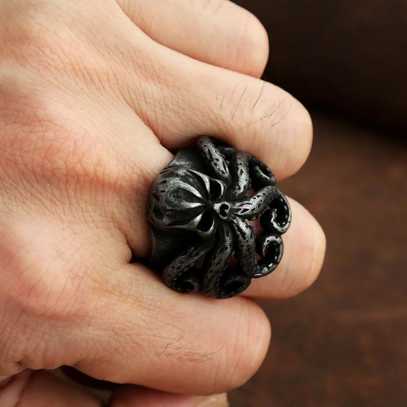 Schwarzer Kraken-Skull Ring mit Tentakeln