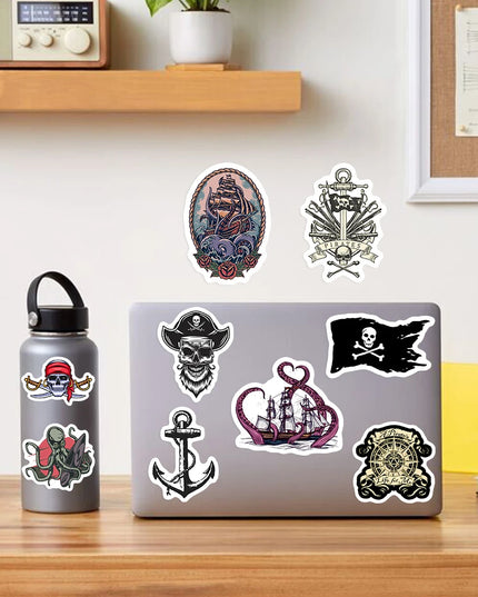 Piraten PVC Sticker auf Laptop Anwendung schwarz