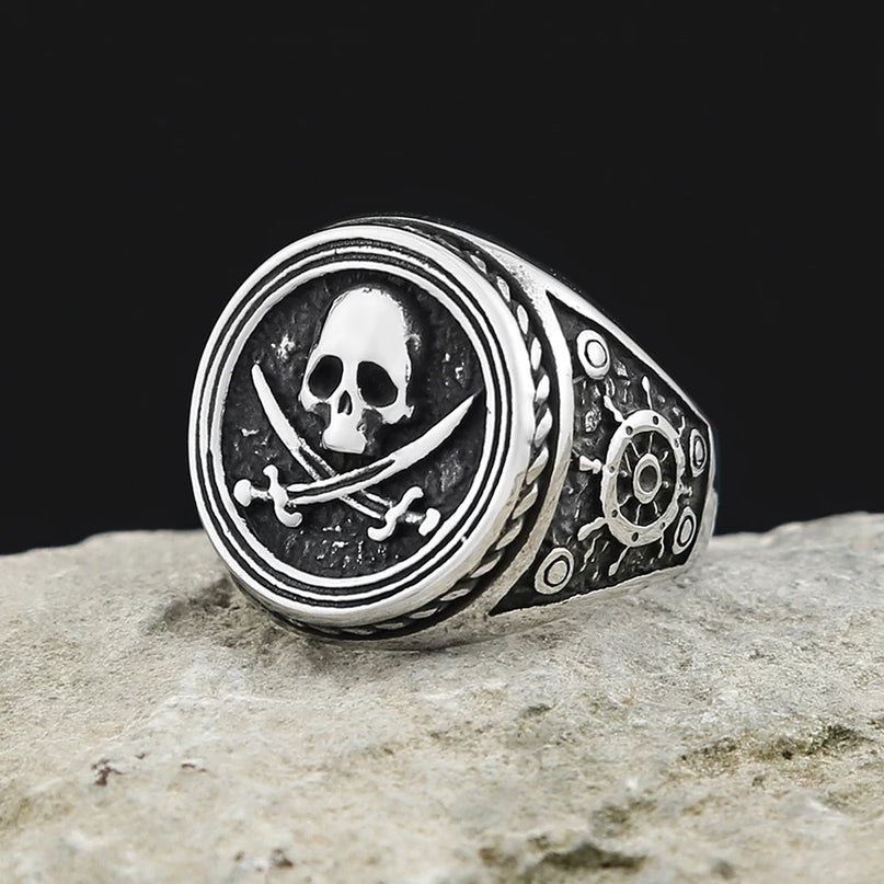 Jolly-Roger Siegelring mit Steuerrad