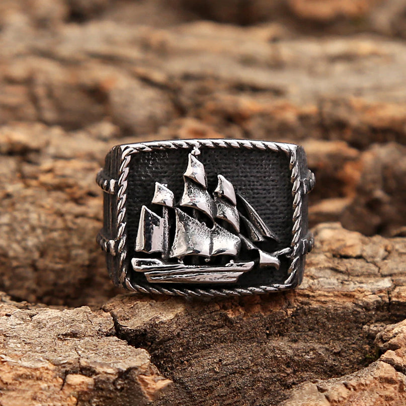 Segelschiff-Ring im Piratenstil